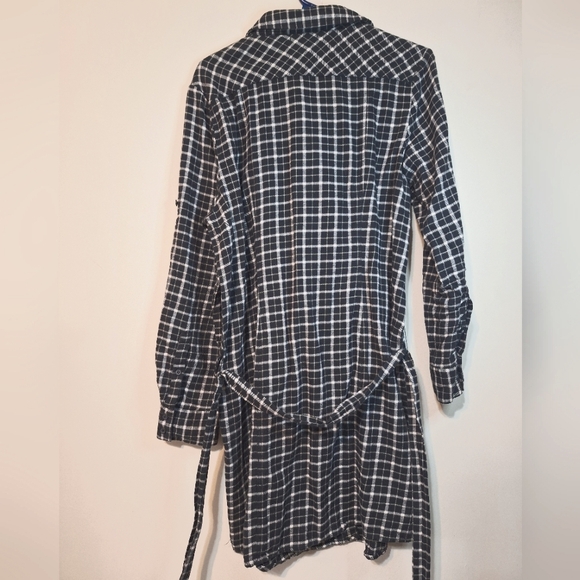 BDG Urban Outfitters Large black white plaid flannel longsleeve t-shirt dress - Picture 5 of 7
